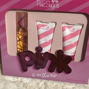 Fragrance and Body Care Set